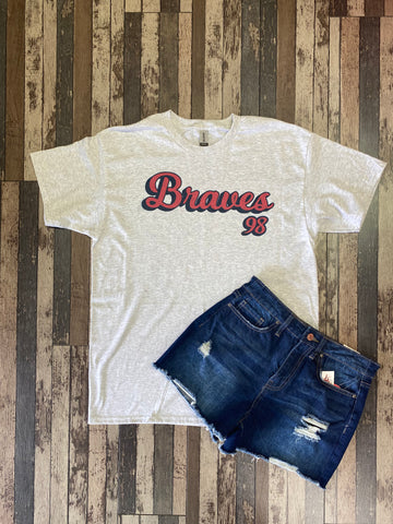 Ressa's Unique Boutique 98’ Braves Tee White 2XL