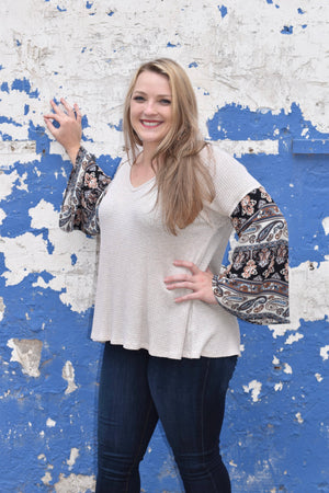 Taupe Waffle Top w Flair Patterned Sleeve